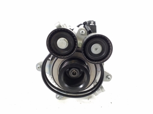 VOLVO XC40 (2017–2026) Alternator 32402903 - 4