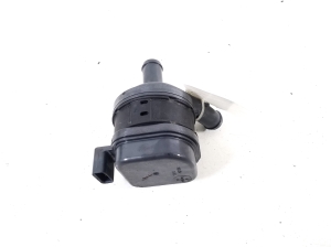 VOLVO XC40 (2017–2026) Auxiliary water pump 31493259 - 2