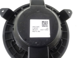 VOLVO XC40 (2017–2026) Salongi puhuri mootor 31497510 - 3