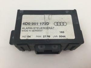 AUDI A8 D2 (1994–2002) Alarmmodul 4D0951173D