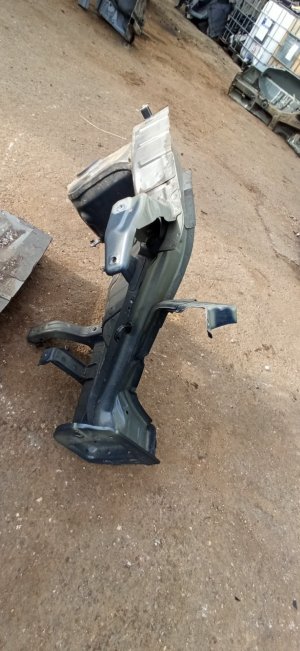 Hyundai Tucson (2015–2026) Front outrigger 64501P0000 - 3