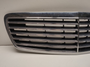 Mercedes Benz E-Class W211 (2002–2009) Front grille A2118800583 - 3