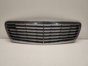   Kühlergrill  - A2118800583 
