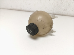   Coolant reservoir  - 9654429680 