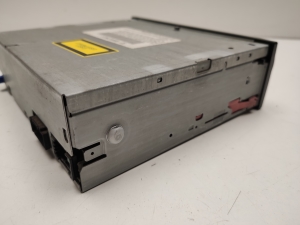 Mercedes Benz E-Class W211 (2002–2009) Audio, Video, Navigation A2208206085 - 4