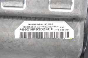 Volkswagen Touran I (2003–2010) Pasažiera drošības spilvens panelī 1T0880204 - 3