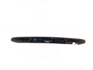 Mercedes Benz B-Class 246 (2011–2017) Numbrimärgi valgustuse korpus A2467400893 - 2