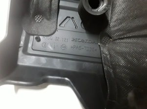 Honda CR-V (2012–2016) Engine cover R7CG32121 - 4