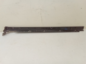Hyundai Santa Fe (2012–2018) Sill (body part) 877512W000 - 3