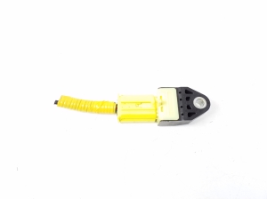 LEXUS IS (2005–2013) Airbag sensor 8983128020 - 3