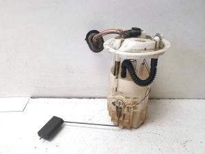 Jauge de niveau de carburant dans le réservoir - 