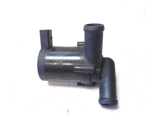 Auxiliary water pump - 7L0965561D