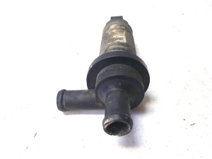 AUDI 80 [B4] (1986–1991) Zusatzwasserpumpe - 3