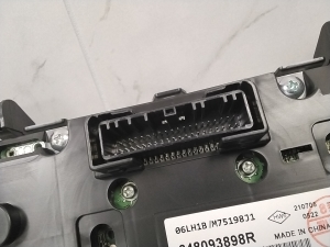 RENAULT Trafic lV (2022–2026) Instrument cluster 248093898R - 2
