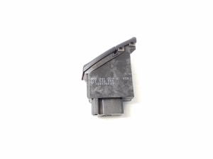 AUDI A4 B8 (2007–2016) Hazard light switch 8K2941509A - 3