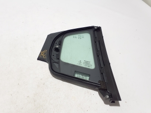 VOLVO S60 III (2018–2026) Tagumise külgukse kolmnurkklaas 31442964 - 2