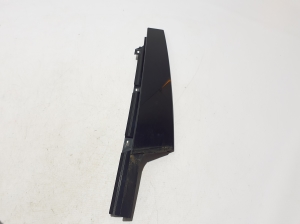 Front door outer window molding - 32257389