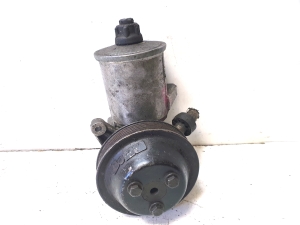 Mercedes Benz E-Class W124 (1985–1995) Servopumpe 1244601280 - 2