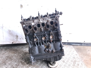 AUDI A4 B5 (1994–2001) Moteur AHU - 2