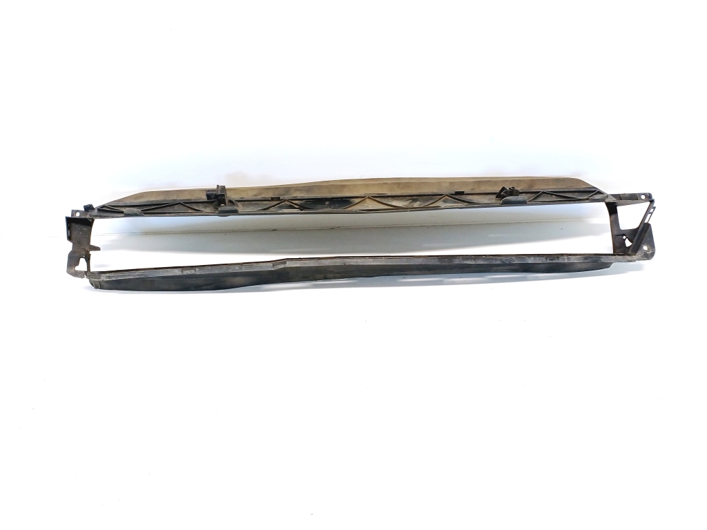 Tesla Model S S (2012–2026) Luftleitblech für den Kühler 1057847-00-D Tesla Model S S (2012–2026) Luftleitblech für den Kühler 1057847-00-D