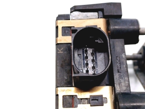 Tesla Model S S (2012–2026) Totwinkel-Radar Distronic 1057551-00-B - 4