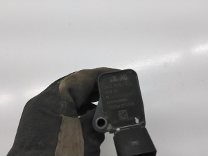 Volkswagen Tiguan (2017–2026) Ignition coil 04C905110L - 2