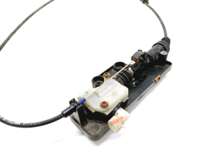 Tesla Model S S (2012–2026) Hood latch 1066700-00-A - 4