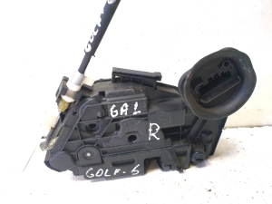 Volkswagen Golf VI (2008–2013) Rear side door lock 5K4839016H - 2
