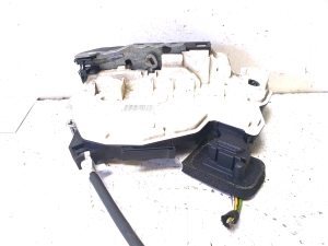 Volkswagen Golf VI (2008–2013) Front door lock 5K2837016B - 4