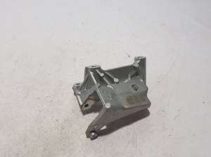VOLVO S60 III (2018–2026) Engine bracket 31670033 - 4