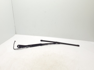 VOLVO S60 III (2018–2026) Esiklaasi puhasti hoob 31693537 - 4