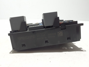VOLVO S60 III (2018–2026) Kaitsmeplokid 32322427 - 4