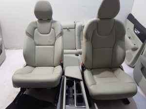 VOLVO S60 III (2018–2026) Salons un tā detaļas - 4