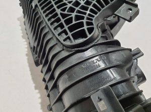 VOLVO S60 III (2018–2026) Sisselaskekollektor 31493366 - 2