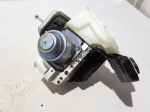 VOLVO S60 III (2018–2026) ABS plokk 32333637 - 3