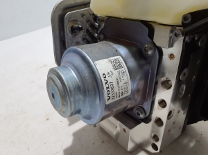 VOLVO S60 III (2018–2026) ABS plokk 32333637 - 4