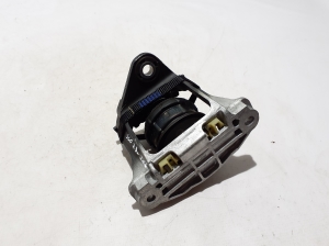 VOLVO S60 III (2018–2026) Mootoripadi 32298680 - 3