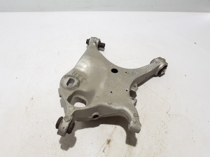 VOLVO S60 III (2018–2026) Tagumine õõtshoob 32283887 - 3