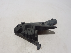 VOLVO S60 III (2018–2026) Front fender bracket 32288931 - 4