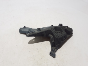 VOLVO S60 III (2018–2026) Front fender bracket 32288930 - 2