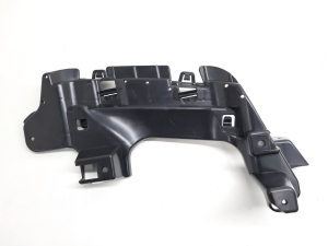 Front bumper bracket - A2538850106