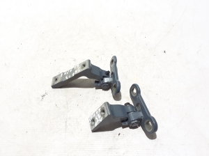 VOLVO S60 III (2018–2026) Rear side door upper hinge 31468520 - 3