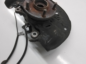 TOYOTA Sienna (2010–2021) Front wheel hub and its parts 4321208030 - 4