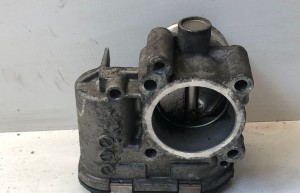Accelerator valve - 8A6G9F991AB