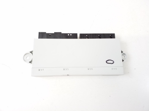 Rear side door control unit - 6958447