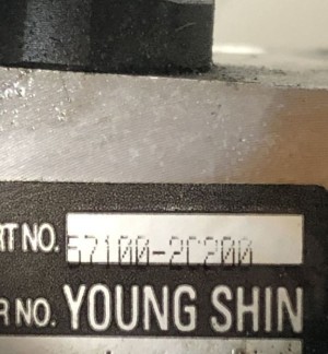 Hyundai Elantra (2000–2006) Power steering pump 5710020200 - 3