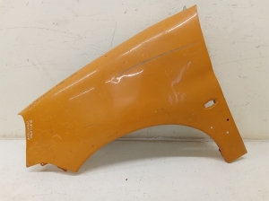 Front fender - F33