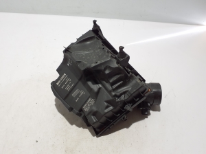 BMW 1 SERIES F40 (2019–2026) Luftfiltergehäuse 8655834 - 4