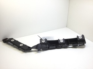 Rear bumper bracket - 24460356