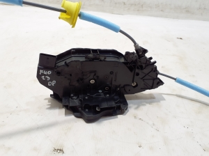 BMW 1 SERIES F40 (2019–2026) Front door lock 7956148 - 2